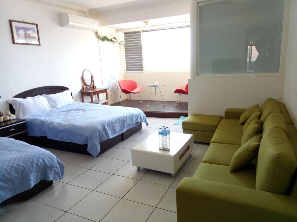 Coastland Apartment Toucheng Bagian luar foto