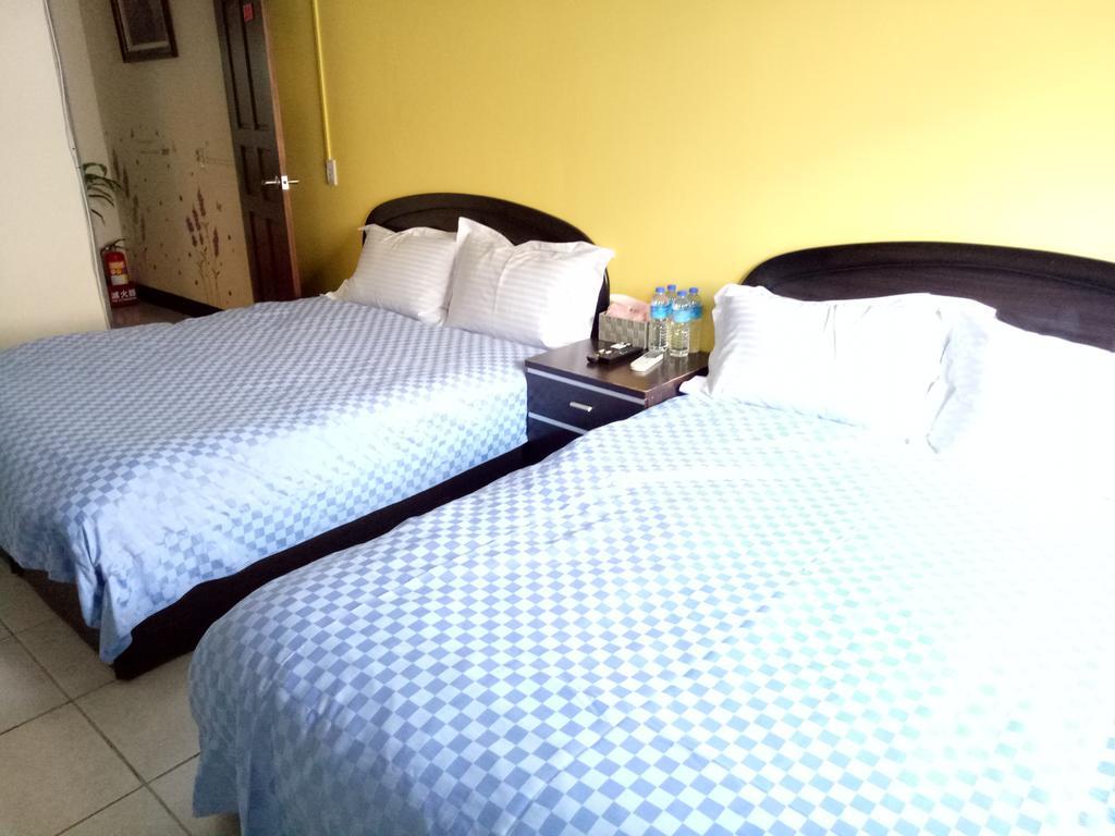 Coastland Apartment Toucheng Bagian luar foto