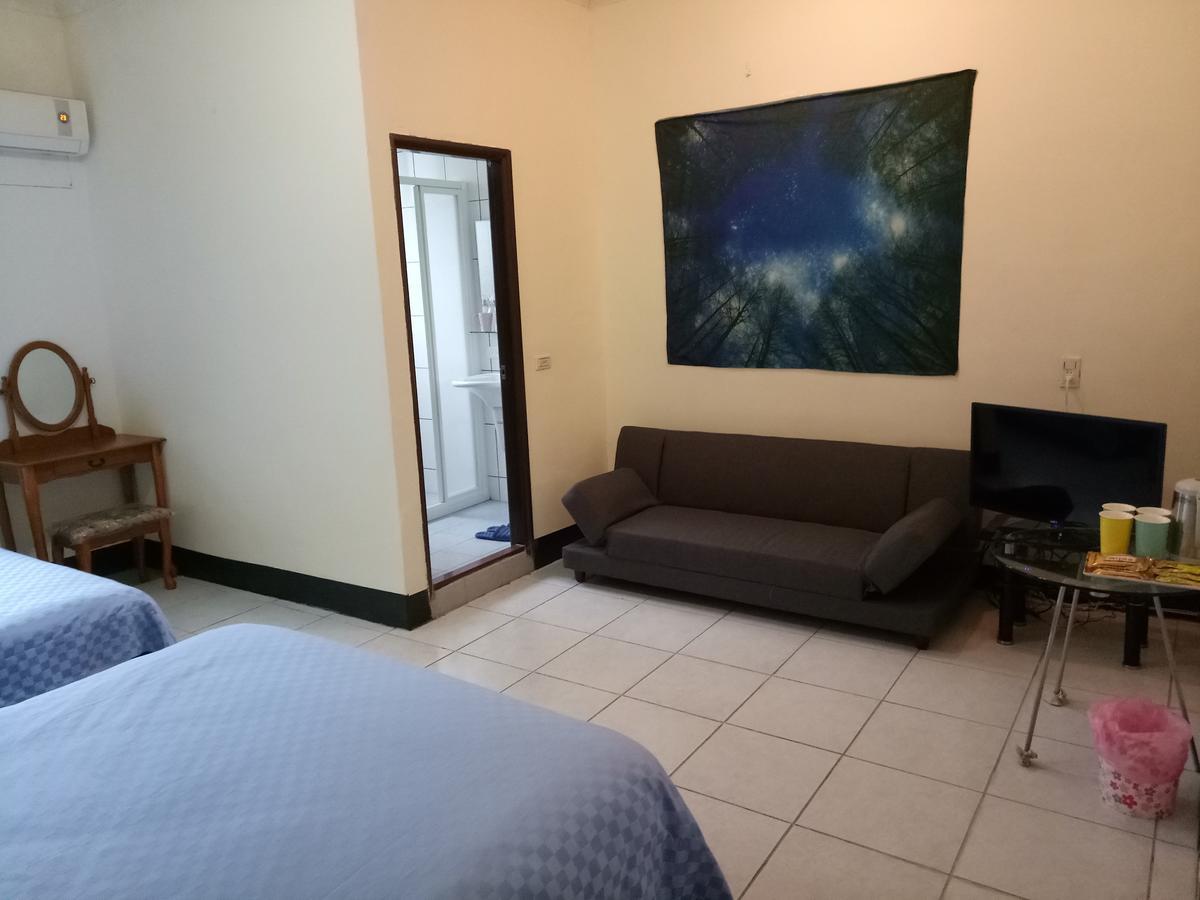Coastland Apartment Toucheng Bagian luar foto